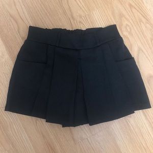 Pleated skort